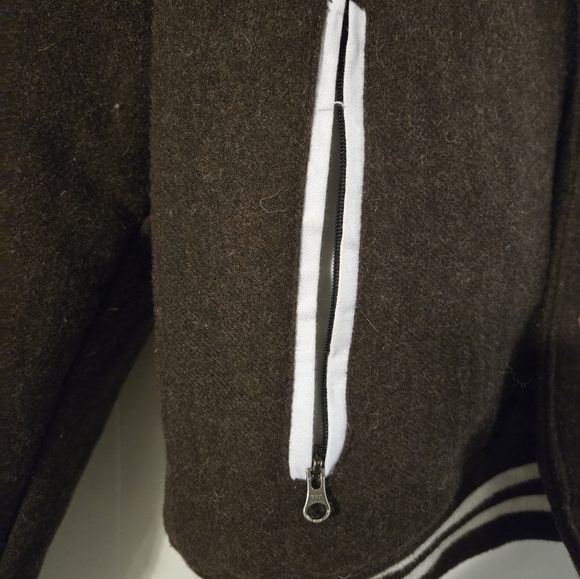 Mens Varsity Jacket size Xl - Picture 3 of 4